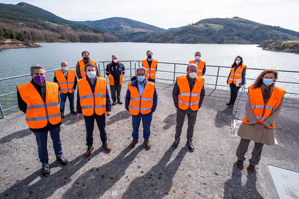 Visita a la central hidroeléctrica de Aguayo 