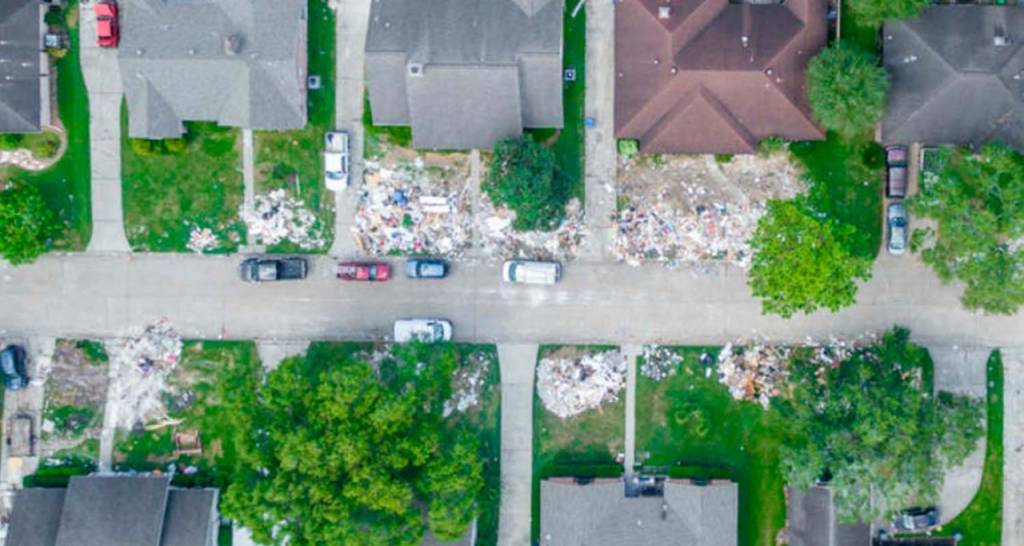 Bird&apos;s-eye view of a neighbourhood in Houston affected by hurricane Harvey